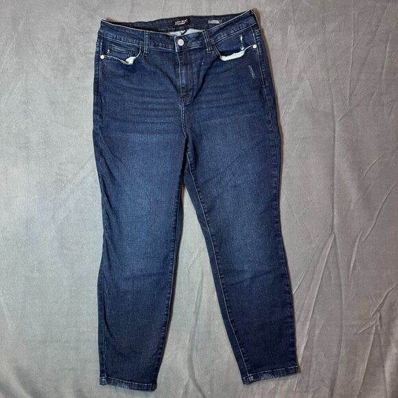 Judy Blue Kat Cook Denim Boyfriend Fit High Rise Jeans Style JB8114DK Size 15/32 - Picture 2 of 11